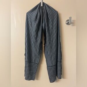 ibex gray and black scarf.